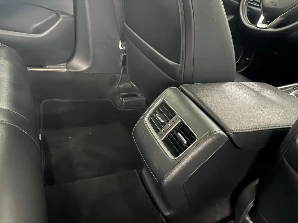 Honda Accord 2018 — фото 13
