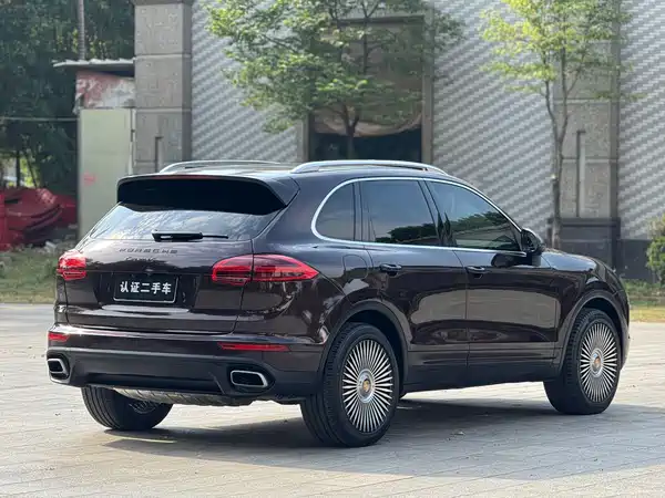 Porsche Cayenne 2015
