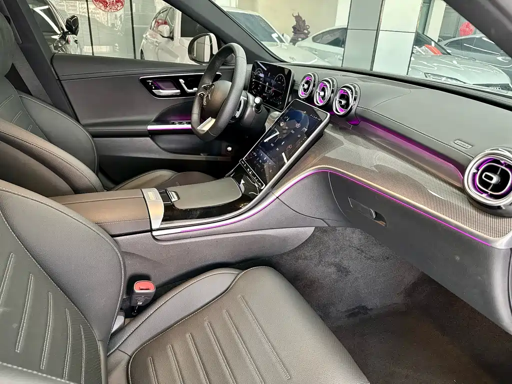 Mercedes-Benz C-Class 2023 — фото 11