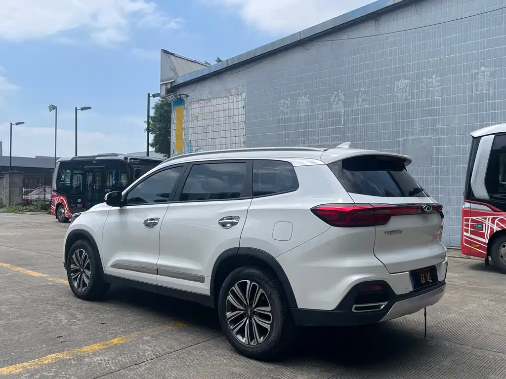 Chery Tiggo 8 2019 — фото 7
