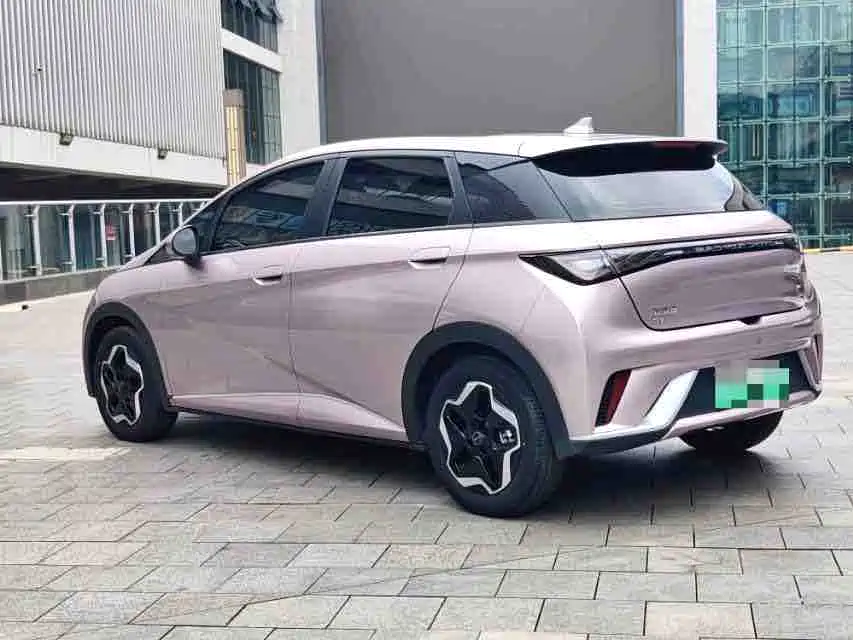 BYD Dolphin 2023