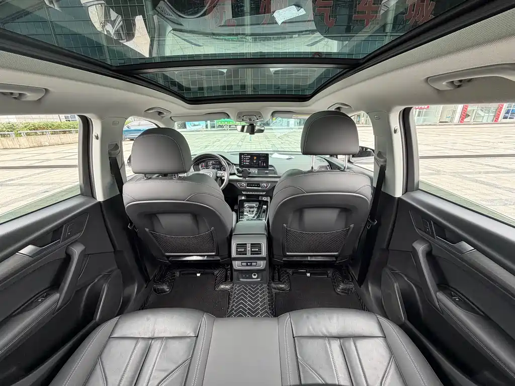 Audi Q5L 2022 — фото 16