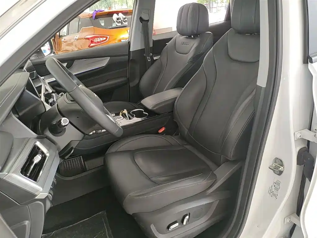 Chery Tiggo 8 2023 — фото 15