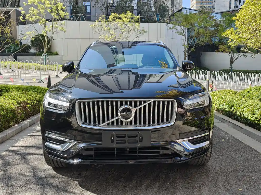 Volvo XC90 2022 — фото 2