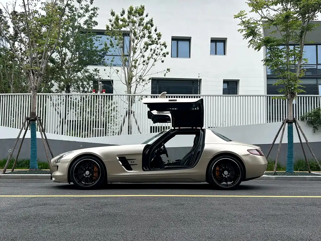 Mercedes-Benz SLS AMG 2013 — фото 7