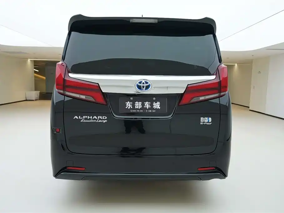Toyota Alphard 2022 — фото 5