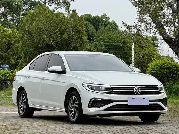 Volkswagen Bora 2023