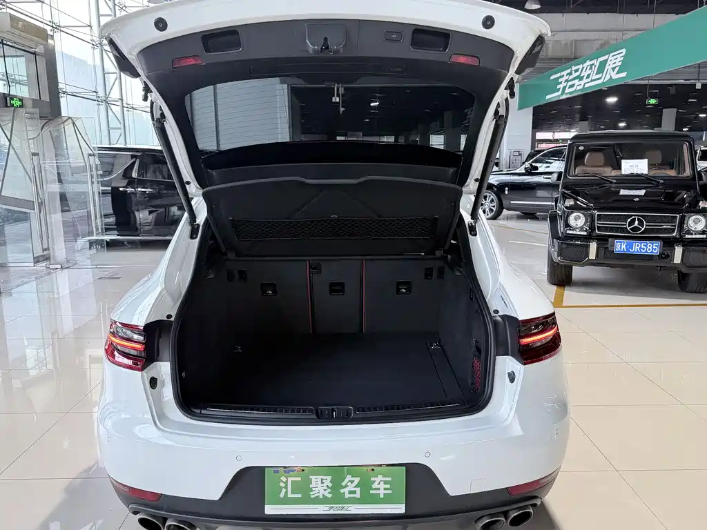 Porsche Macan 2017 — фото 12