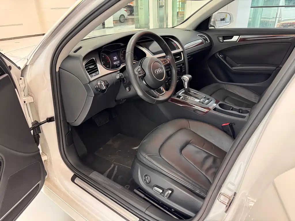 Audi A4L 2013