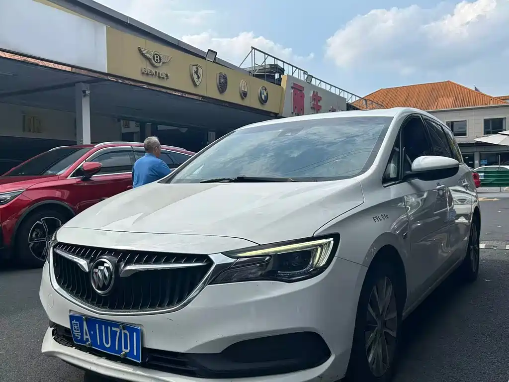 Buick GL6 2018