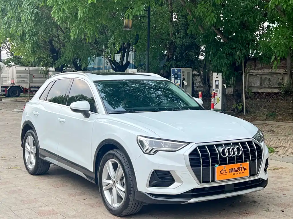 Audi Q3 2022 — фото 3