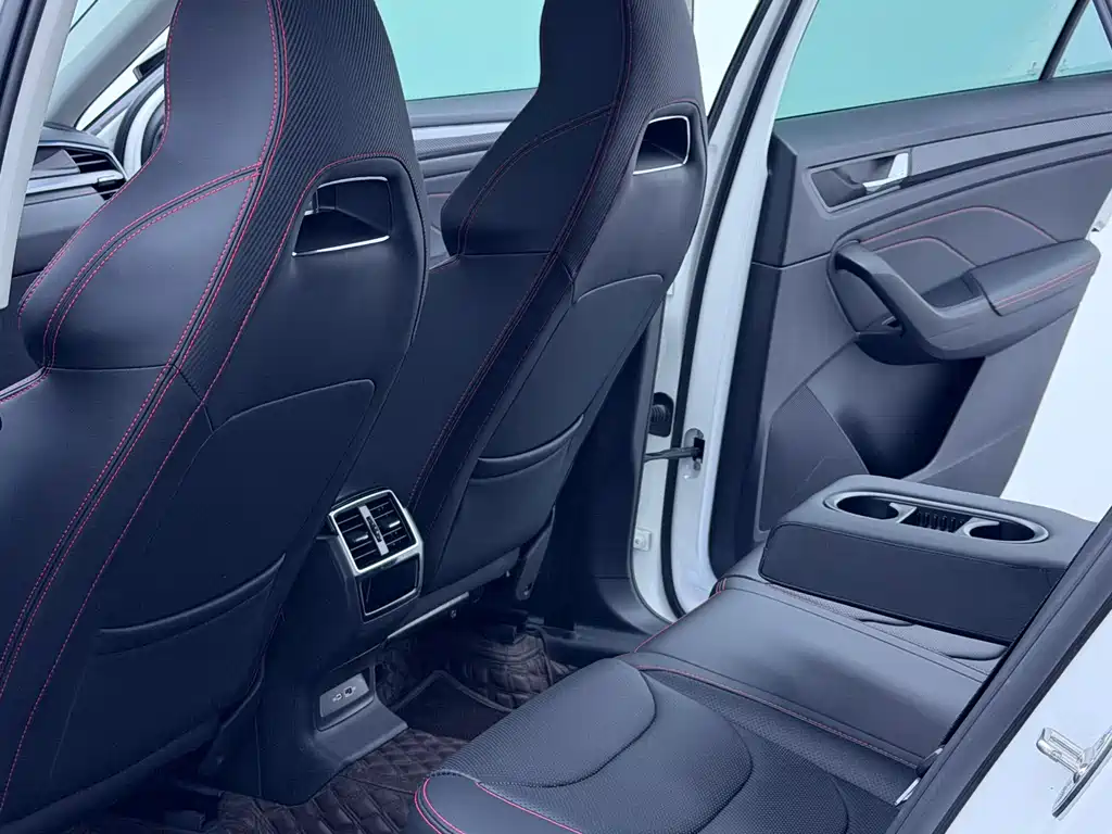 Skoda Kodiaq GT 2023 — фото 3