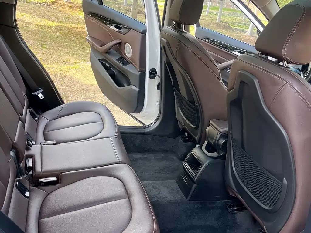 BMW X1 2022 — фото 16