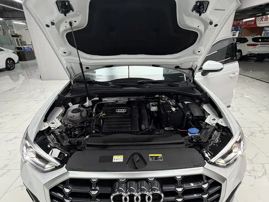 Audi Q3 2022 — фото 20