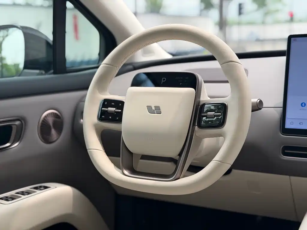 Li Auto i8 2025 — фото 15