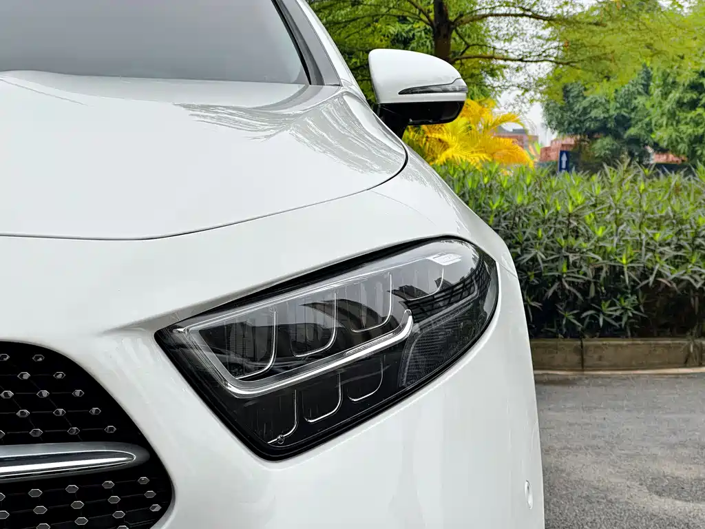 Mercedes-Benz CLS 2021 — фото 32