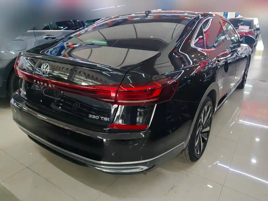 Volkswagen Passat 2022