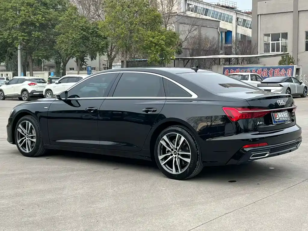 Audi A6L 2022 — фото 7