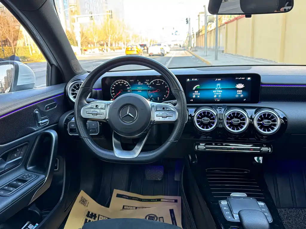 Mercedes-Benz A-Class 2023 — фото 7