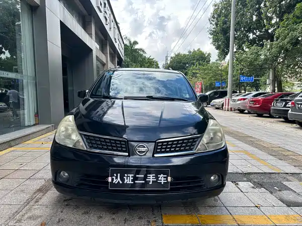 Nissan Tiida 2007
