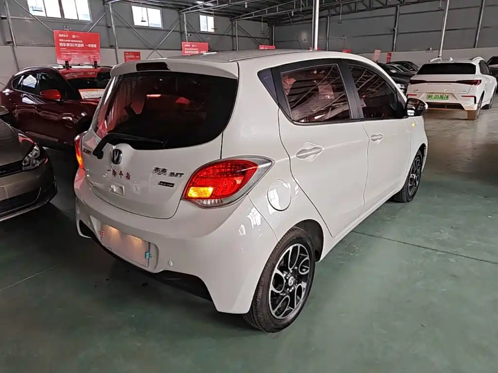 Changan BenBen 2015 — фото 7