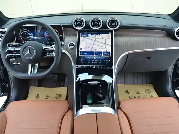 Mercedes-Benz GLC 2025