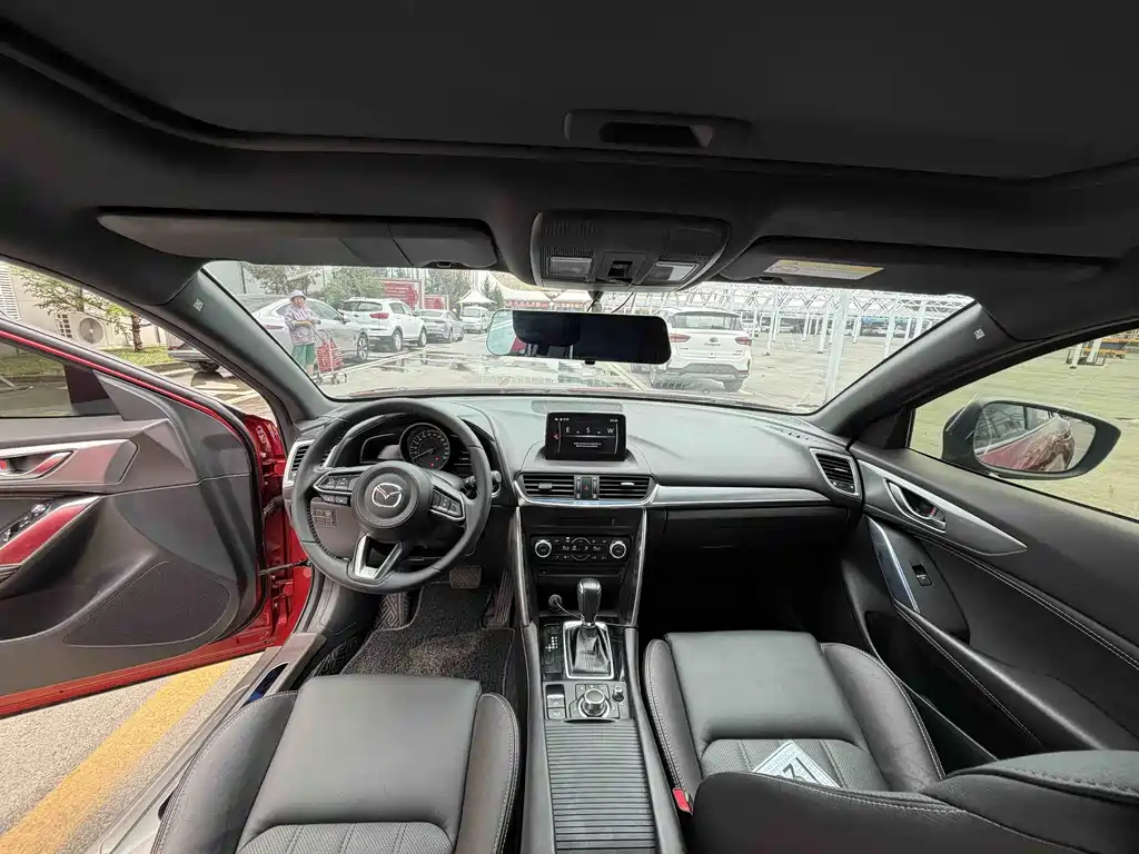 Mazda CX-4 2022