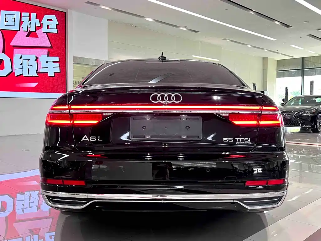 Audi A8 2020 — фото 10