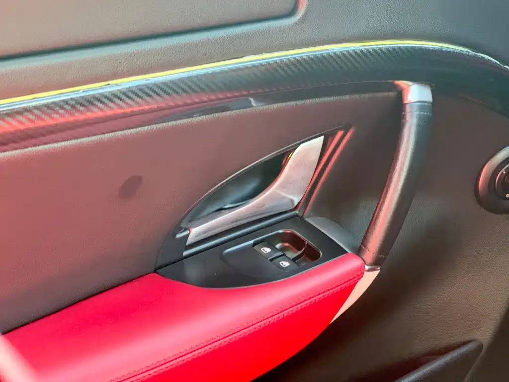 Maserati GranTurismo 2017 — фото 14