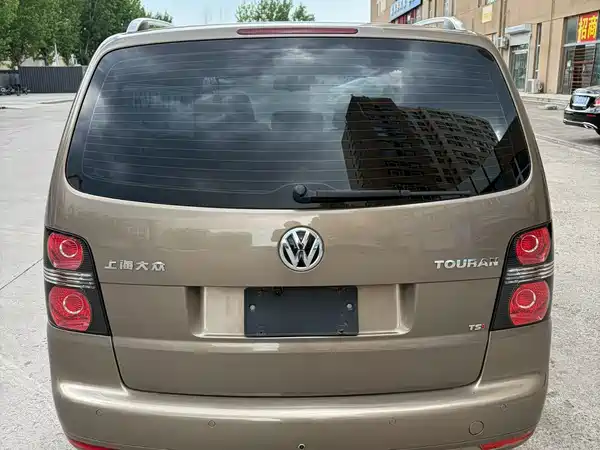 Volkswagen Touran 2015