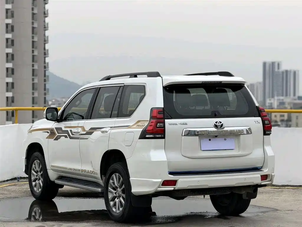 Toyota Prado 2019 — фото 6