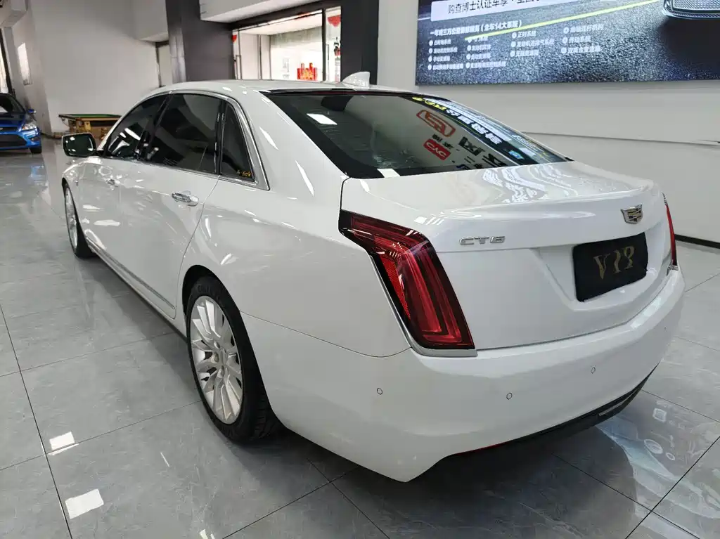 Cadillac CT6 2017 — фото 19