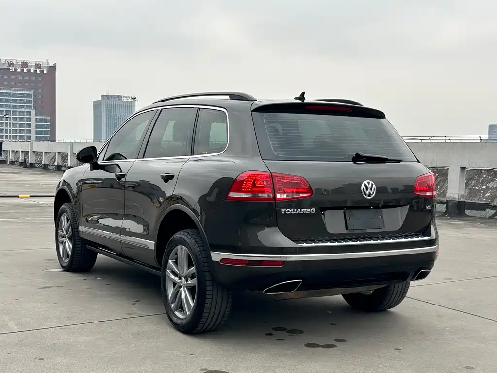 Volkswagen Touareg 2018 — фото 6