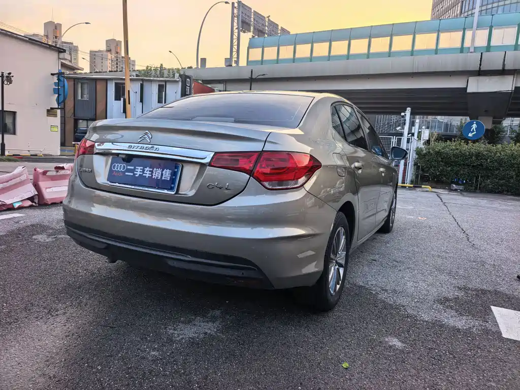 Citroën C4L 2015 — фото 4