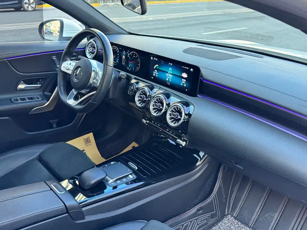 Mercedes-Benz A-Class 2023 — фото 19