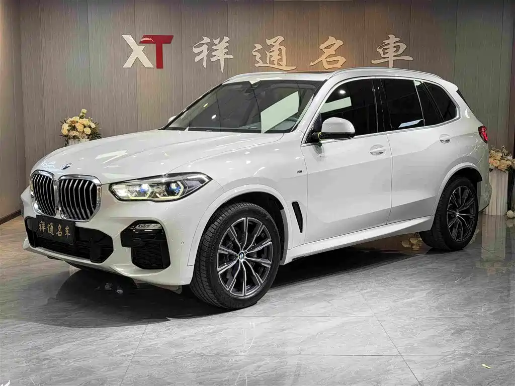 BMW X5 2020 — фото 1
