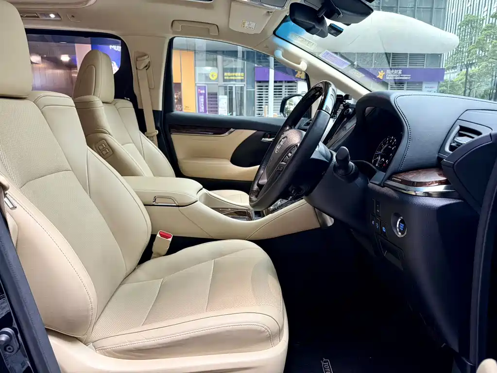 Toyota Alphard 2019 — фото 4