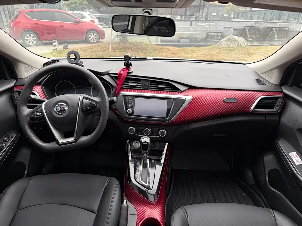 Nissan Bluebird 2018 — фото 15