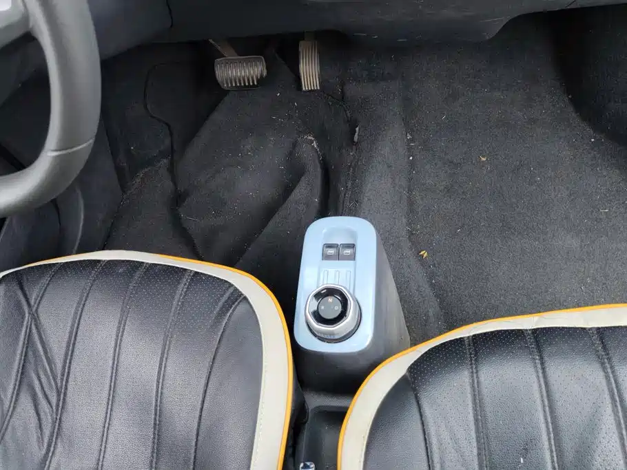 Geely Galaxy Panda 2025 — фото 16