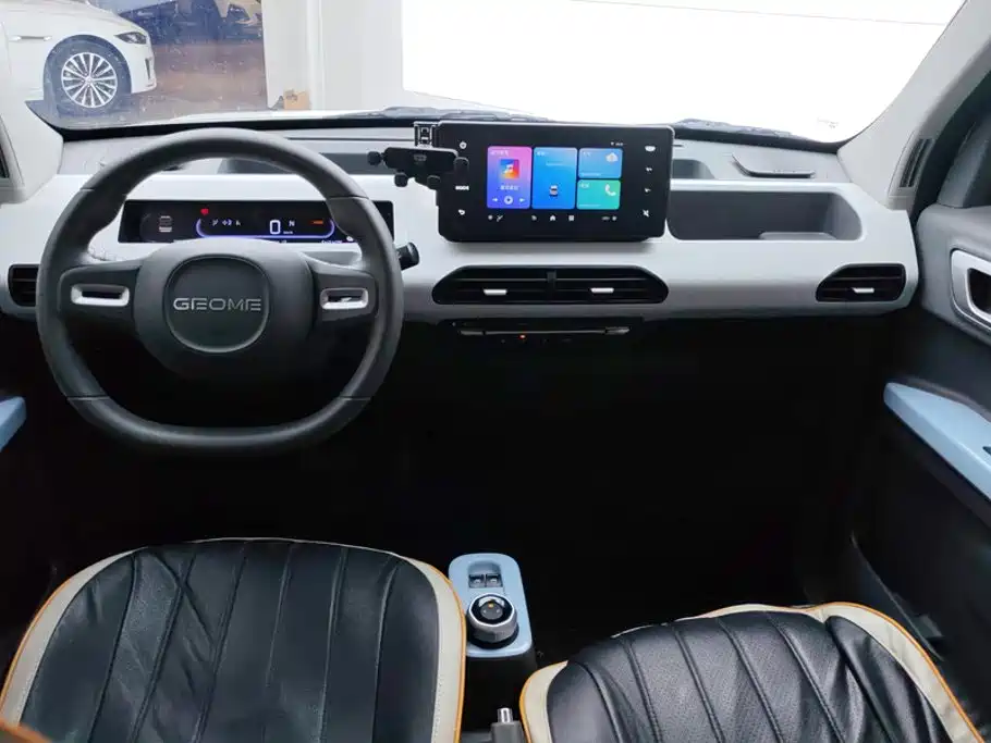 Geely Galaxy Panda 2025 — фото 12