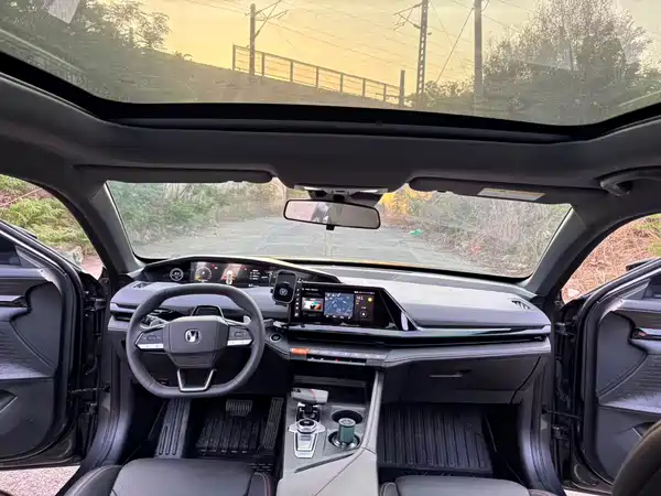 Changan UNI-V 2023