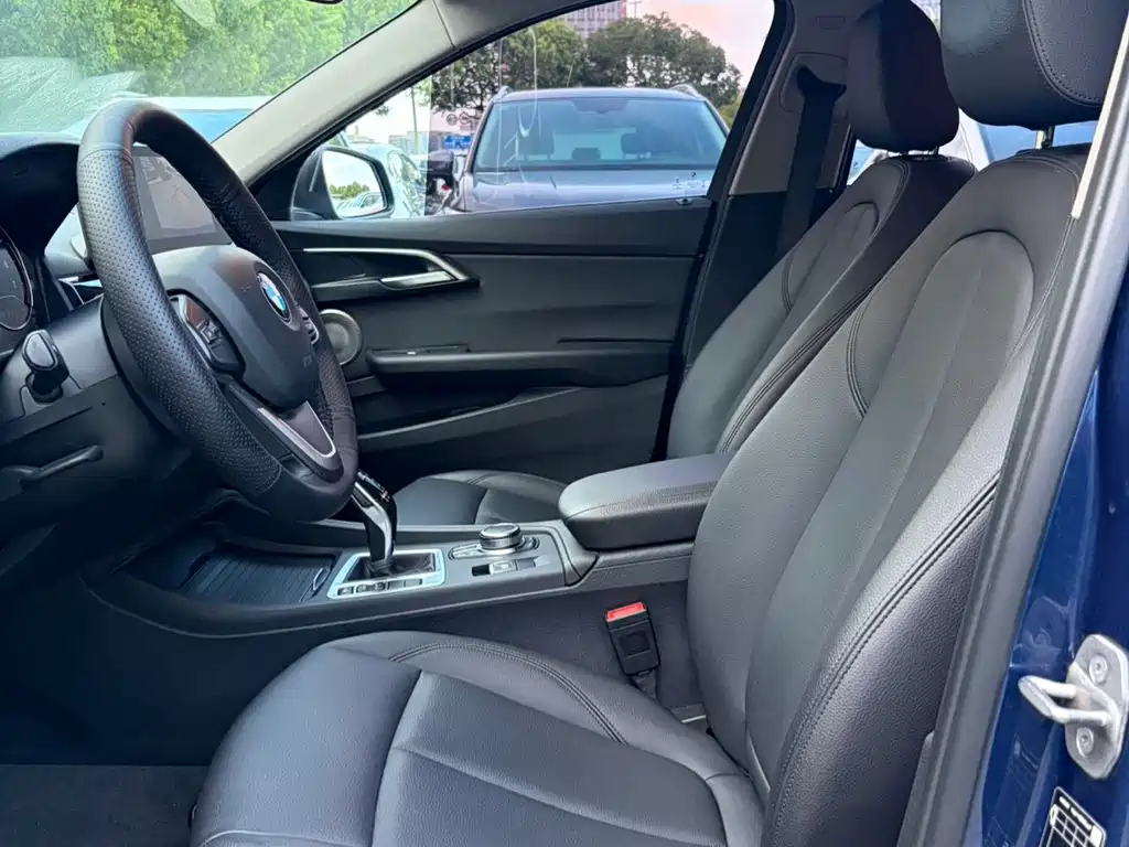 BMW 1 Series 2022