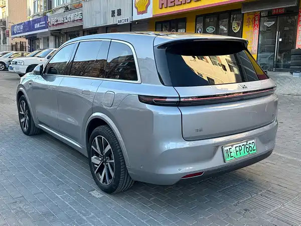 Li Auto L8 2023