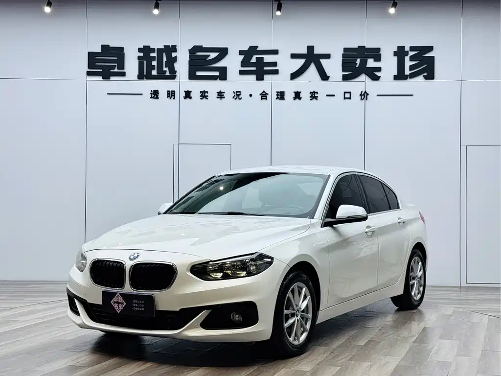 BMW 1 Series 2017 — фото 1