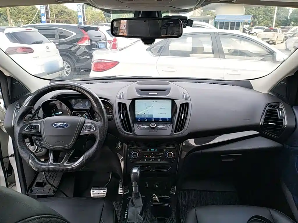 Ford Kuga 2017 — фото 10