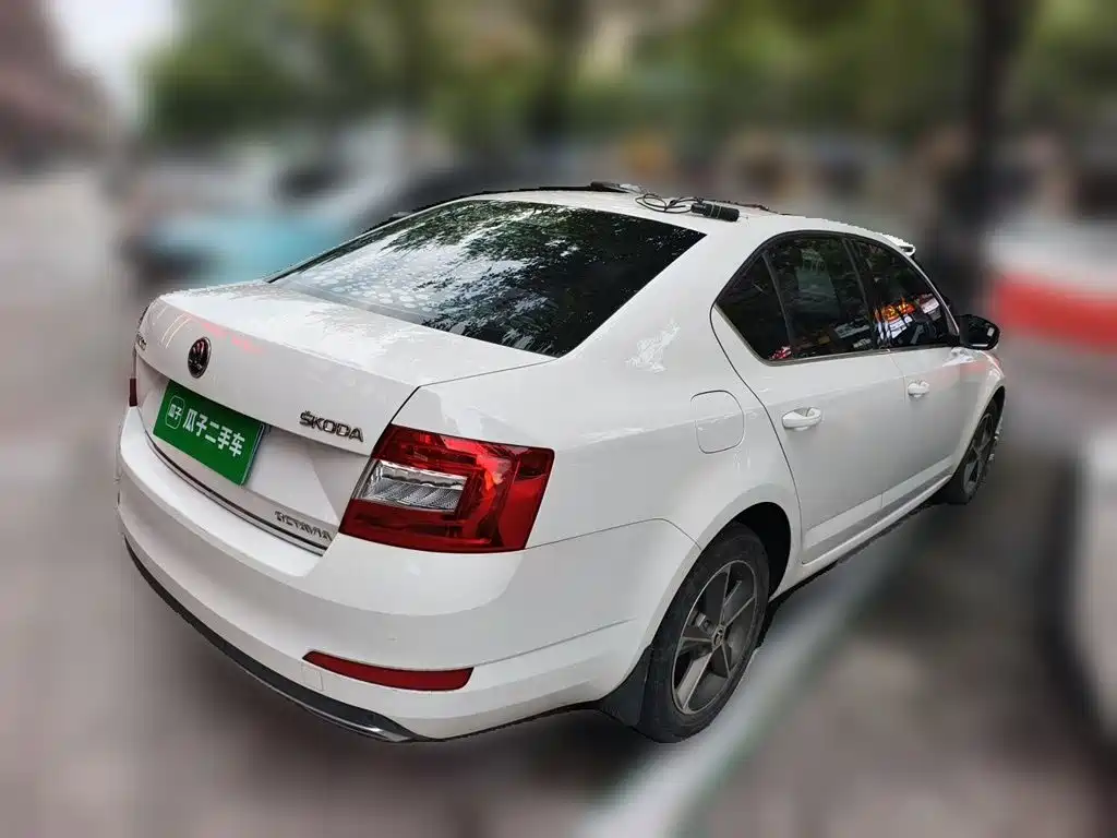 Skoda Octavia 2016 — фото 6