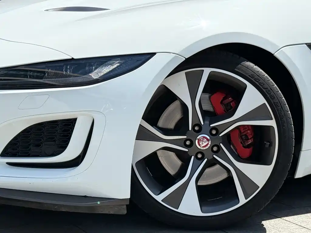 Jaguar F-TYPE 2021 — фото 13