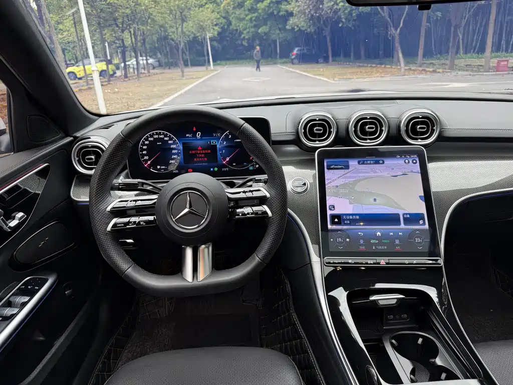 Mercedes-Benz C-Class 2024 — фото 14