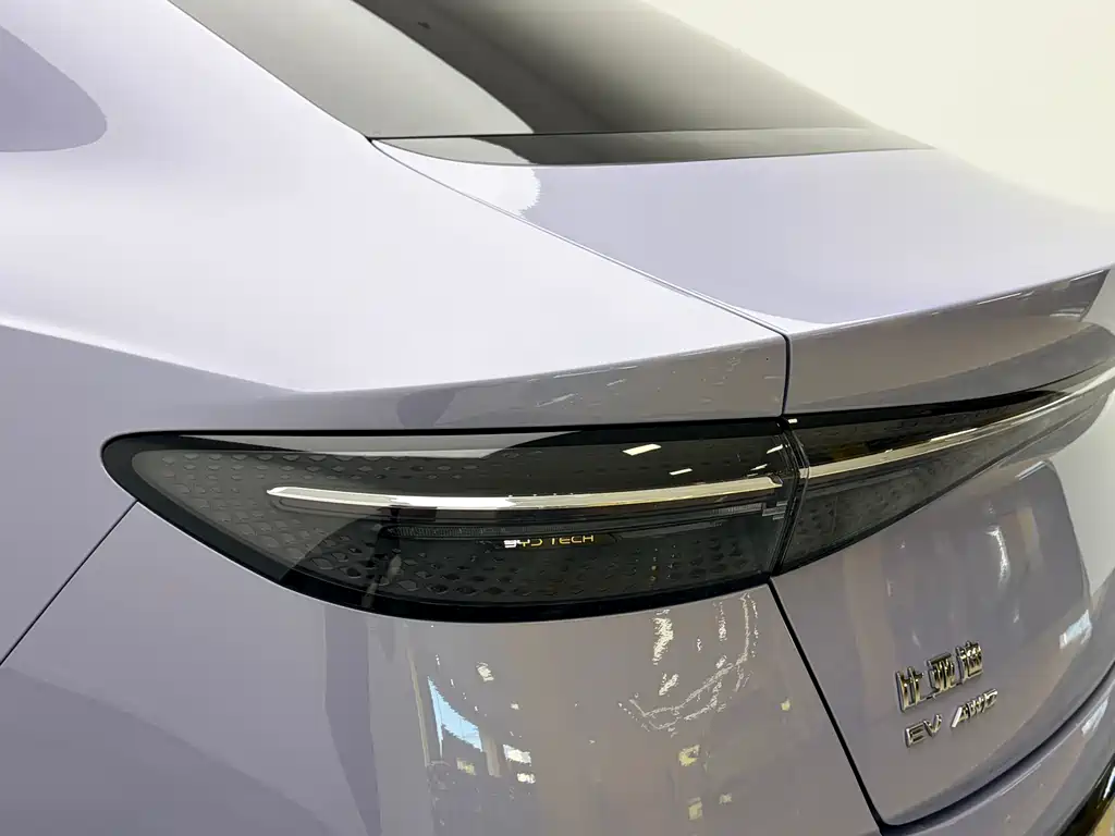 BYD Seal 2025 — фото 14