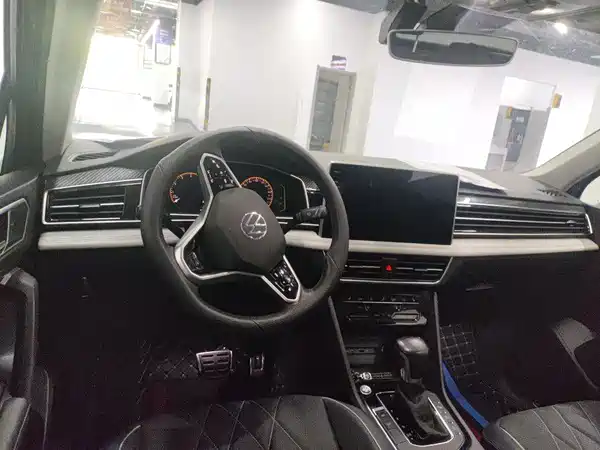 Volkswagen Tiguan L 2022